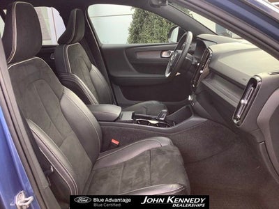 2021 Volvo XC40 Recharge Pure Electric P8