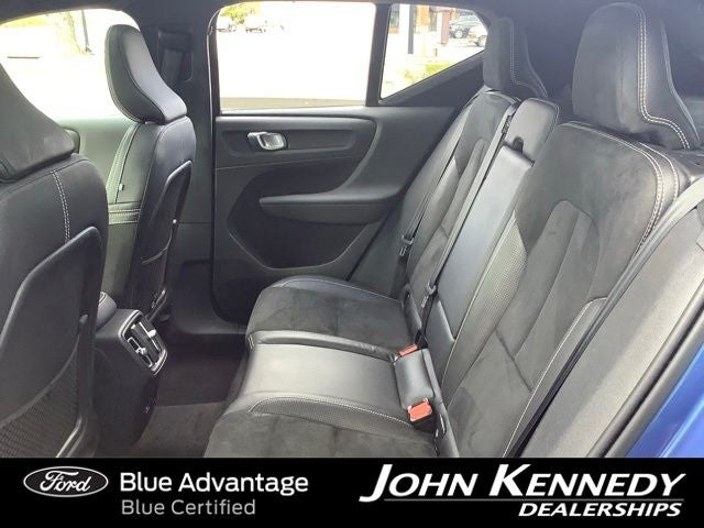 2021 Volvo XC40 Recharge Pure Electric P8