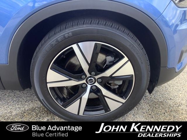 2021 Volvo XC40 Recharge Pure Electric P8