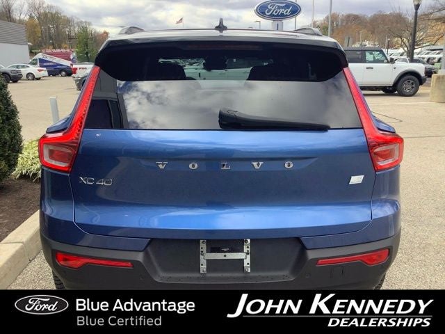 2021 Volvo XC40 Recharge Pure Electric P8