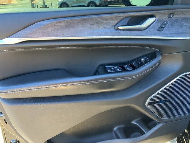 2022 Jeep Grand Cherokee Overland