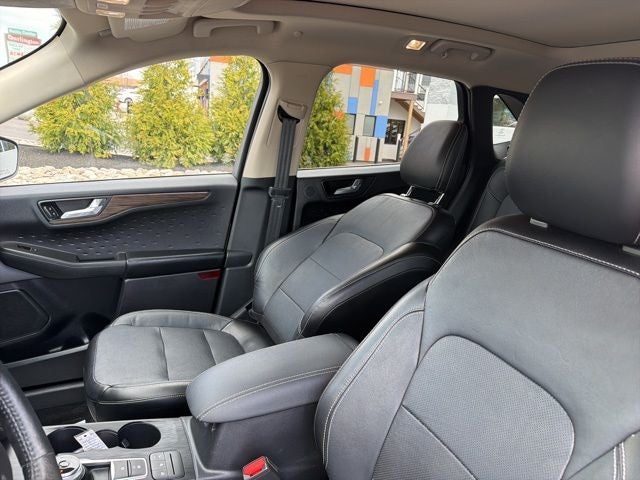 2020 Ford Escape Hybrid Titanium