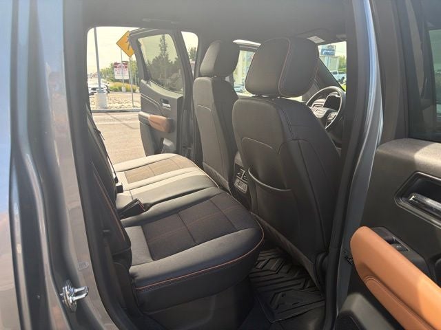 2025 GMC Canyon AT4