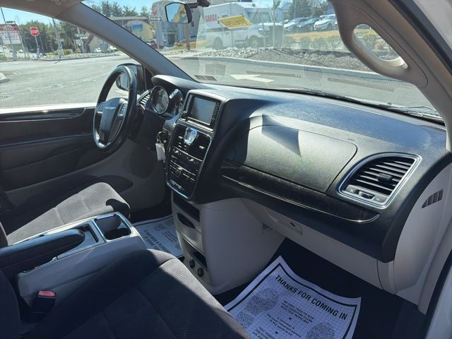 2011 Chrysler Town & Country Touring