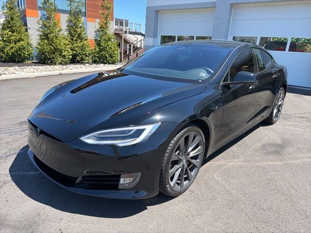 2021 Tesla Model S Performance's photo