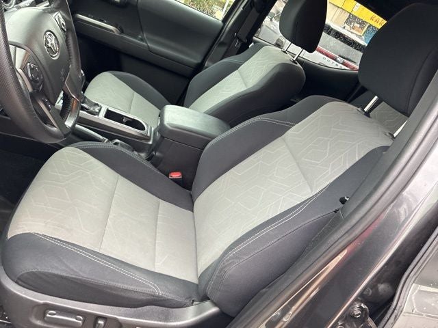 2021 Toyota Tacoma TRD Off-Road V6