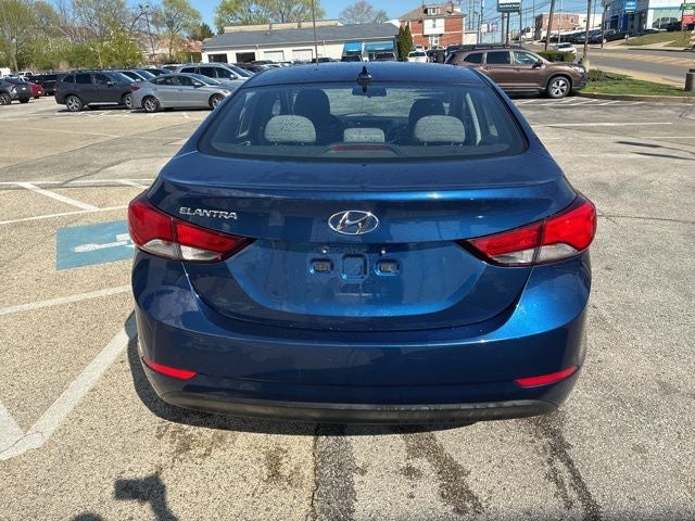 2016 Hyundai Elantra SE