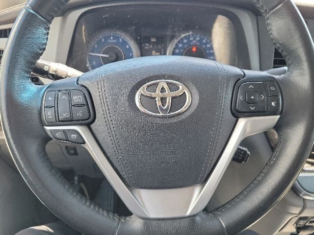 2017 Toyota Sienna XLE Premium 7 Passenger