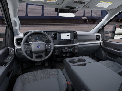 2027 Ford Super Duty F-350® XLT