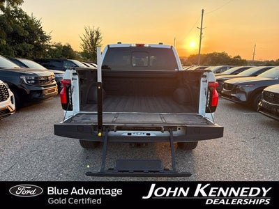 2022 Ford F-150 Lightning Platinum