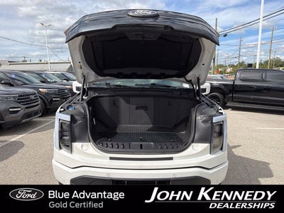 2025 Ford F-150 Lightning Platinum