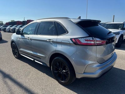 2022 Ford Edge SE