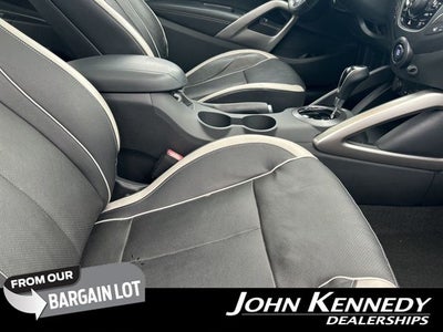 2013 Hyundai Veloster Turbo w/Black