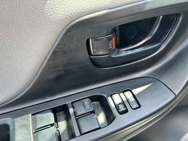 2017 Toyota Yaris L