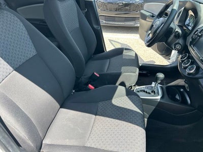 2017 Toyota Yaris L