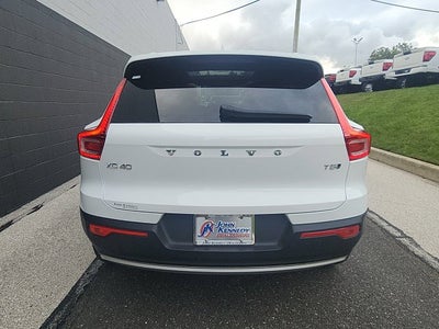 2020 Volvo XC40 Momentum